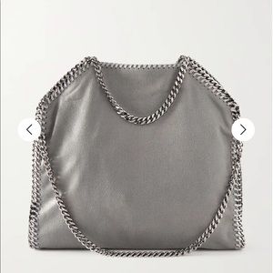 Perfect condition! *STELLA MCCARTNEY* Bag Great for Spring, Summer and Fall.